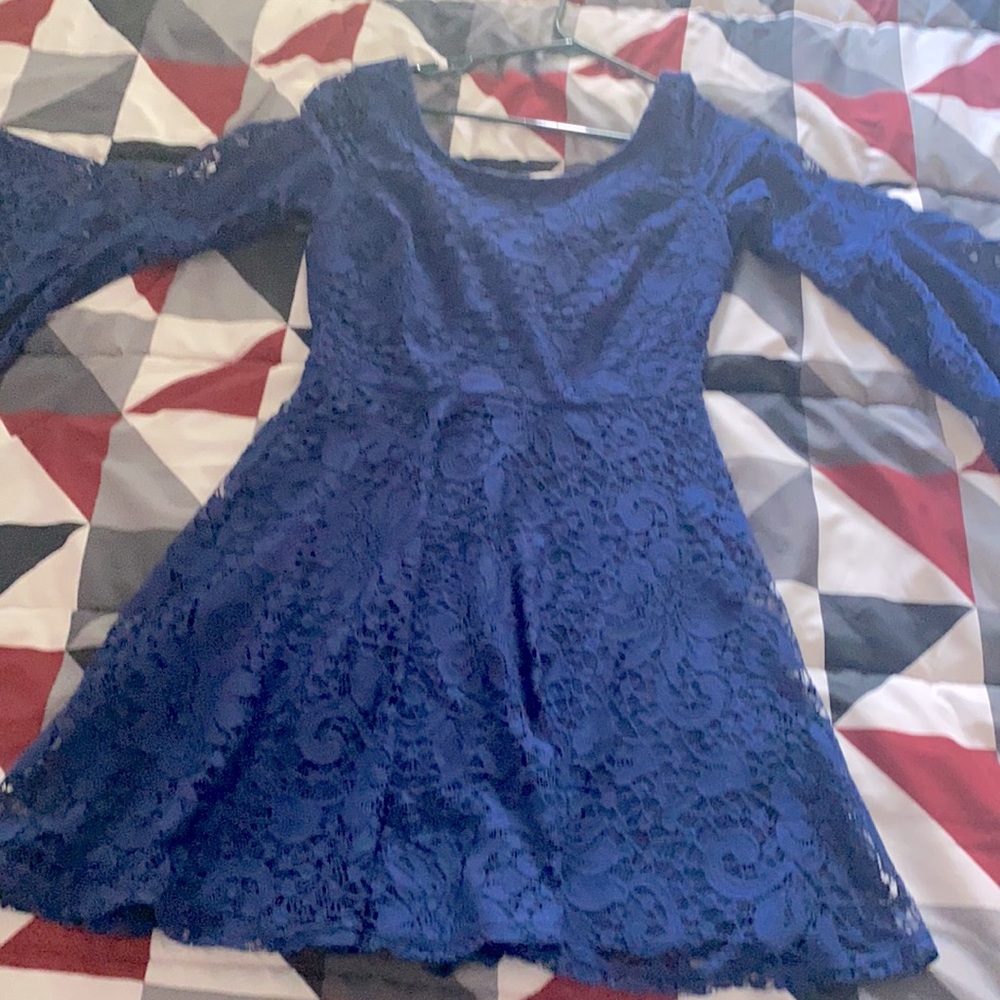 Women’s fitted dress with beautiful design